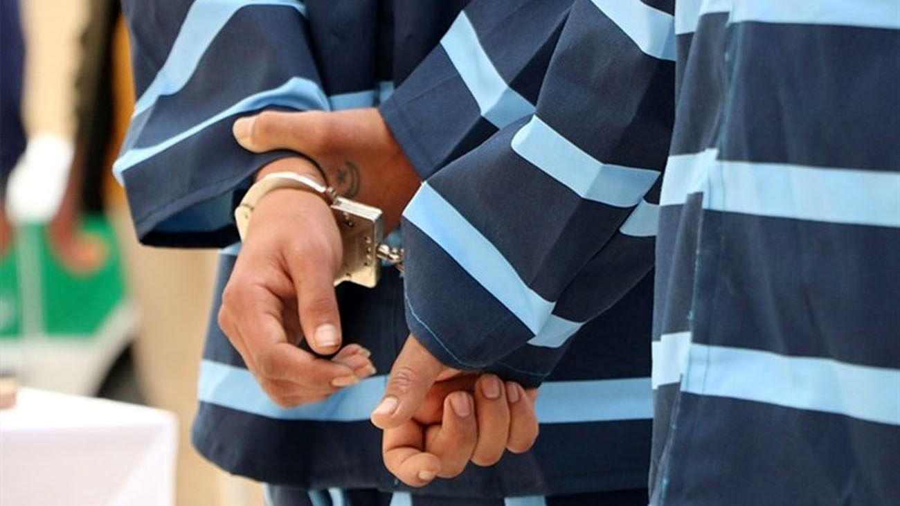 سرقت حیرت آور طلاها جلوی چشم مرد طلافروش / در حصارک کرج فاش شد