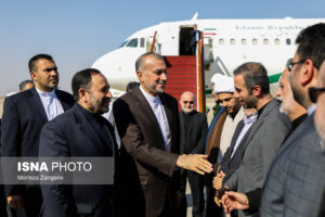 ورود وزیر امور خارجه به فرودگاه دمشق