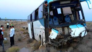 انحراف اتوبوس موجب مصدومیت 5 زائر اربعین شد