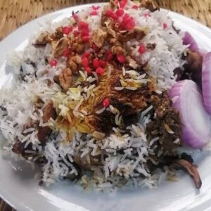 طرز تهیه باسترما پلو، غذای مجلسی خوشمزه به روش رشتی!