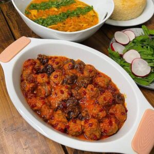 طرز تهیه خورش آلو با گوشت قلقلی، غذای مجلسی و خاص!
