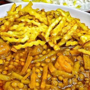 طرز تهیه خورش قیمه بدون گوشت، یک غذای ساده و فوری!