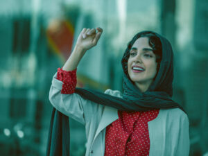 رونمایی الهه حصاری از مادر جوان و زیبایش / یکی از یکی زیباتر
