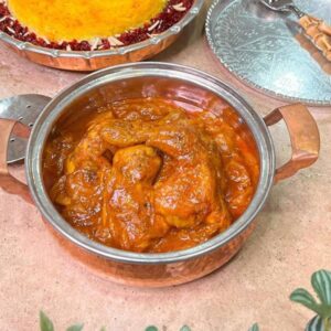 طرز تهیه خورش مرغ و آلو، غذای مجلسی و بسیار خوشمزه!