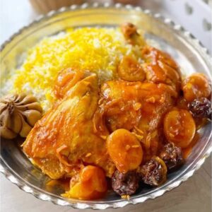 طرز تهیه خورش مرغ و قیسی، غذای مجلسی برای مهمانی!