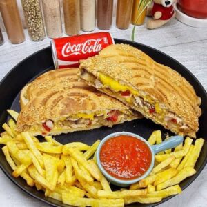 طرز تهیه پنینی بوقلمون، غذای فوری و بسیار خوشمزه!