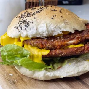 طرز تهیه ساندویچ مرغ سوخاری، غذای فست فودی بسیار لذیذ