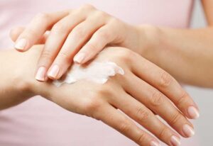 کرم ضدآفتابی که سال گذشته درش را باز کردیم می توانیم استفاده کنیم؟