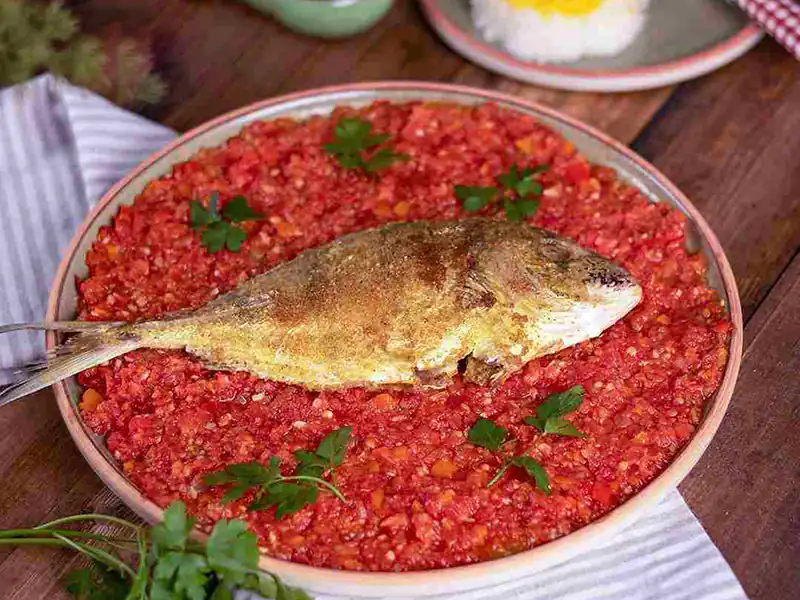 طرز تهیه سس دقوس با ماهی به روشی سریع و آسان