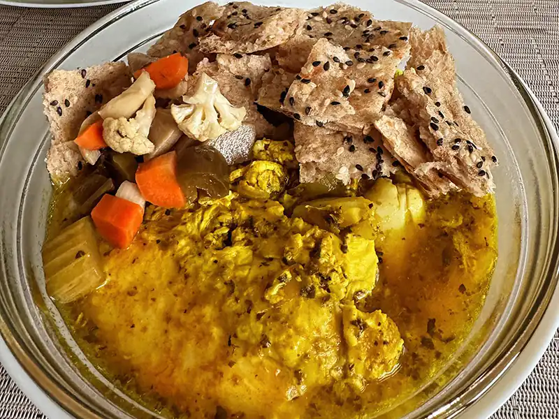 طرز تهیه اشکنه تخم مرغ با سیب زمینی با مواد اولیه ساده و در دسترس
